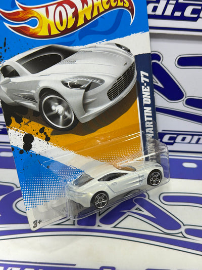 V5426 ASTON MARTIN ONE 77