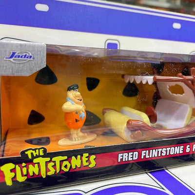 33382 1/32 FRED FLINTSTONE & FLINTMOBILE