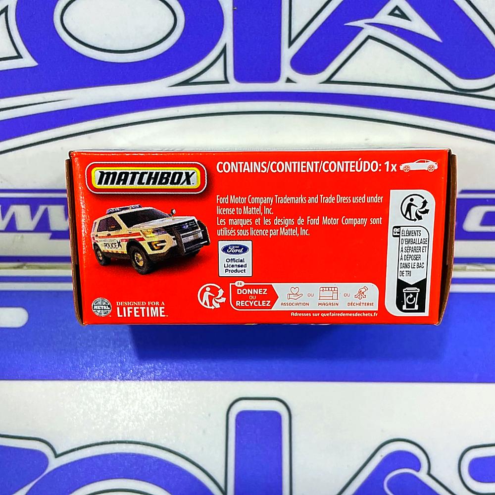 JBV95 2016 FORD INTERCEPTOR-UTILITY