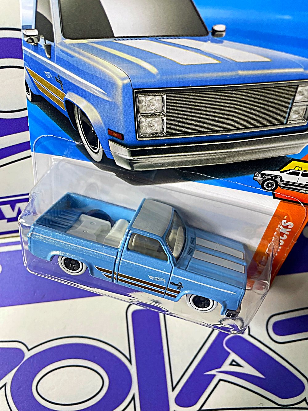 HYY91 83 CHEVY SILVERADO