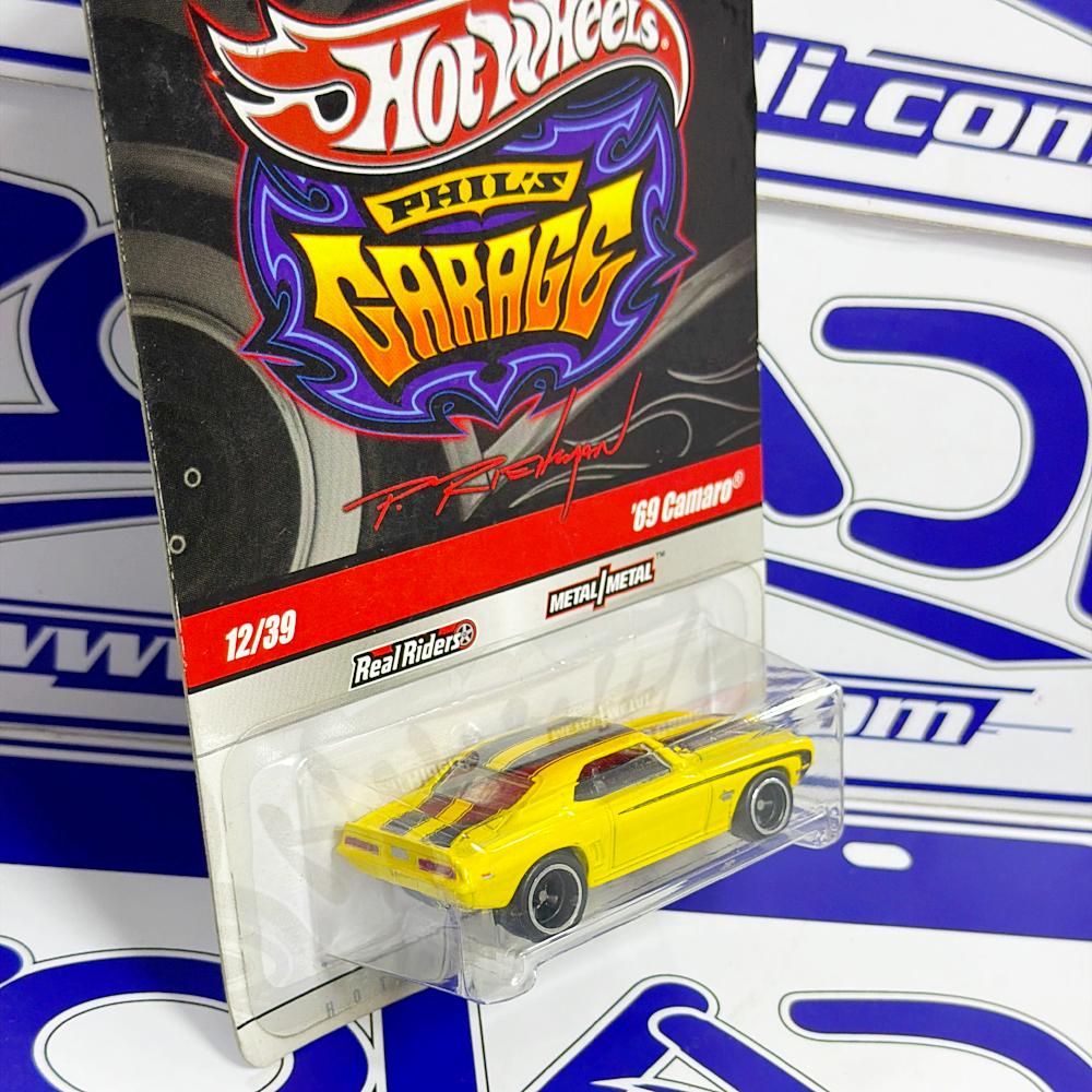 R3775 69 CAMARO HOTWHEELS GARAGE