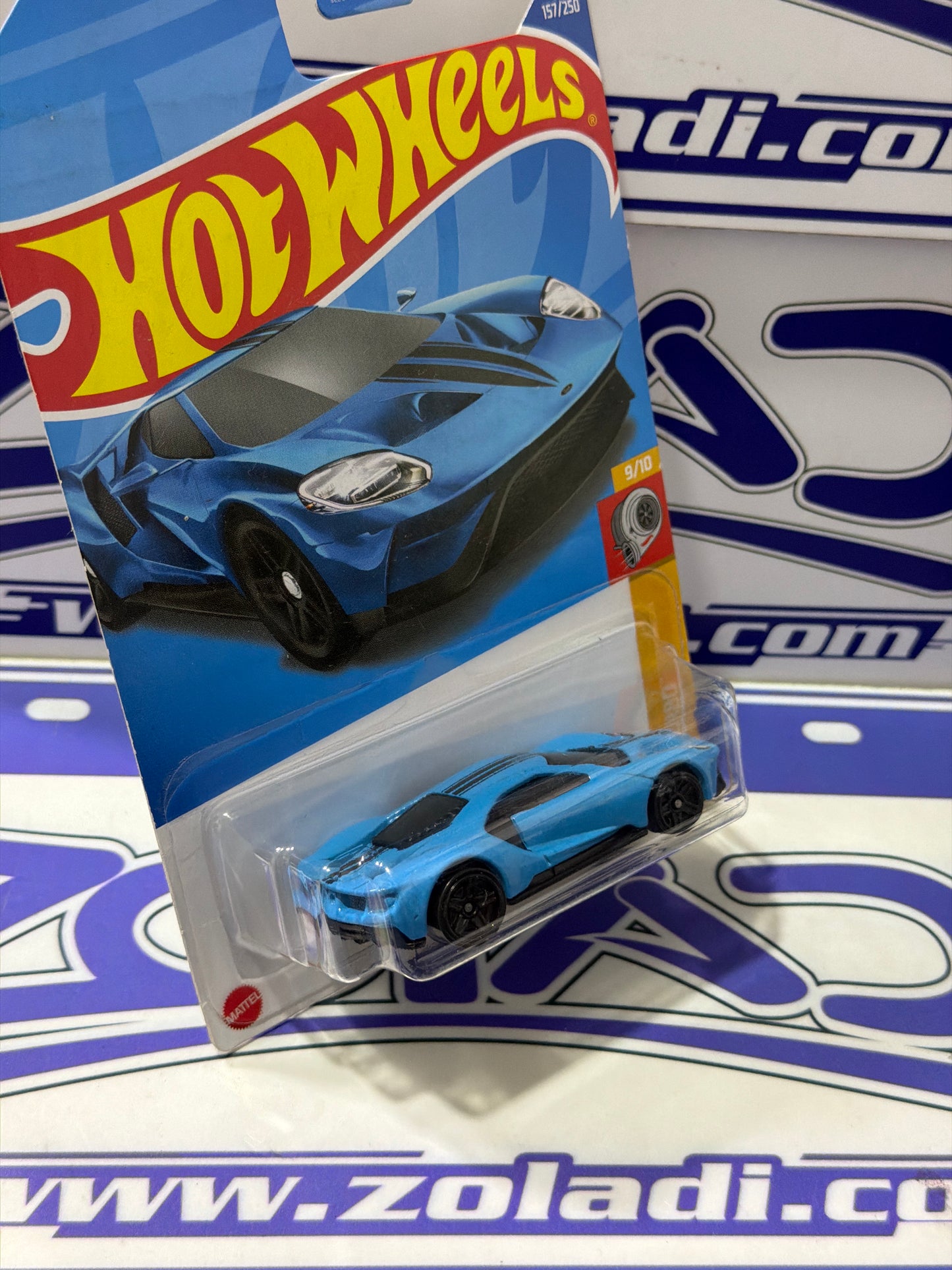 HCW47 17 FORD GT
