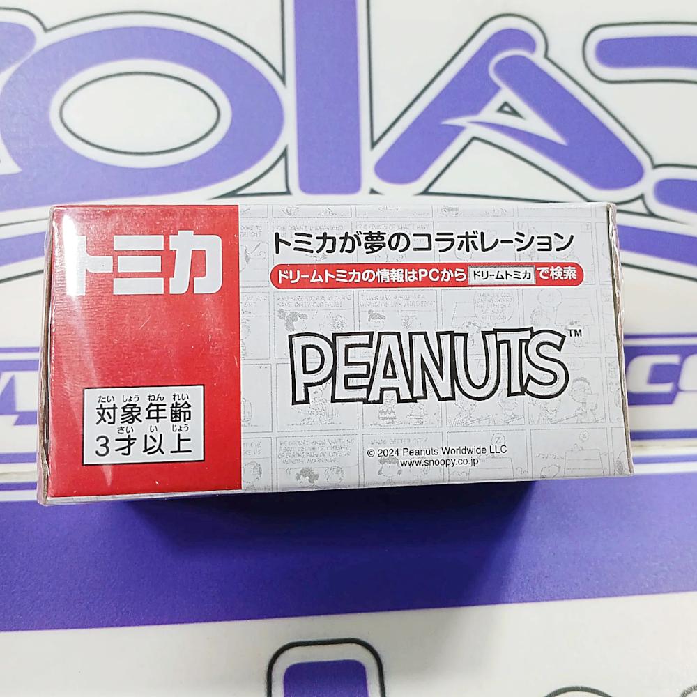 TOMICA SNOOPY CAR