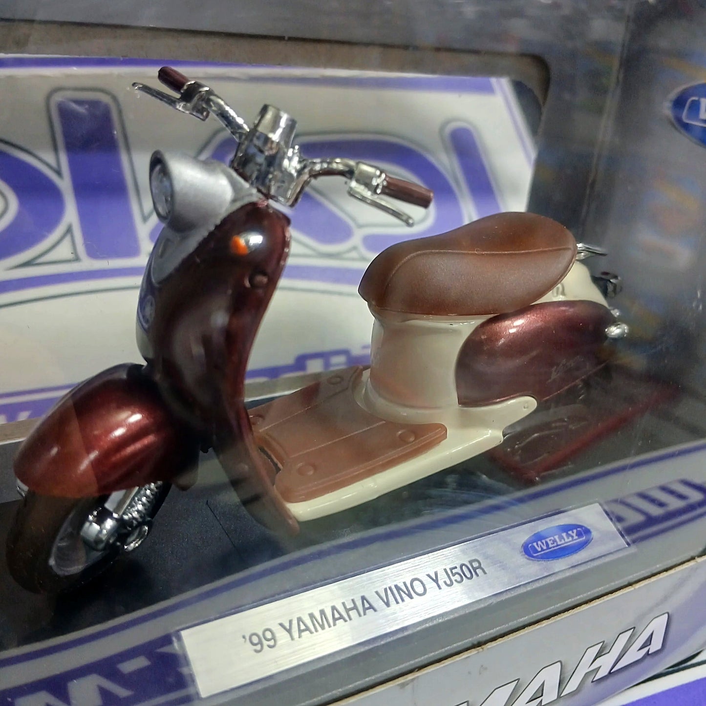 12142 YAMAHA VINO YJ50R 1/18