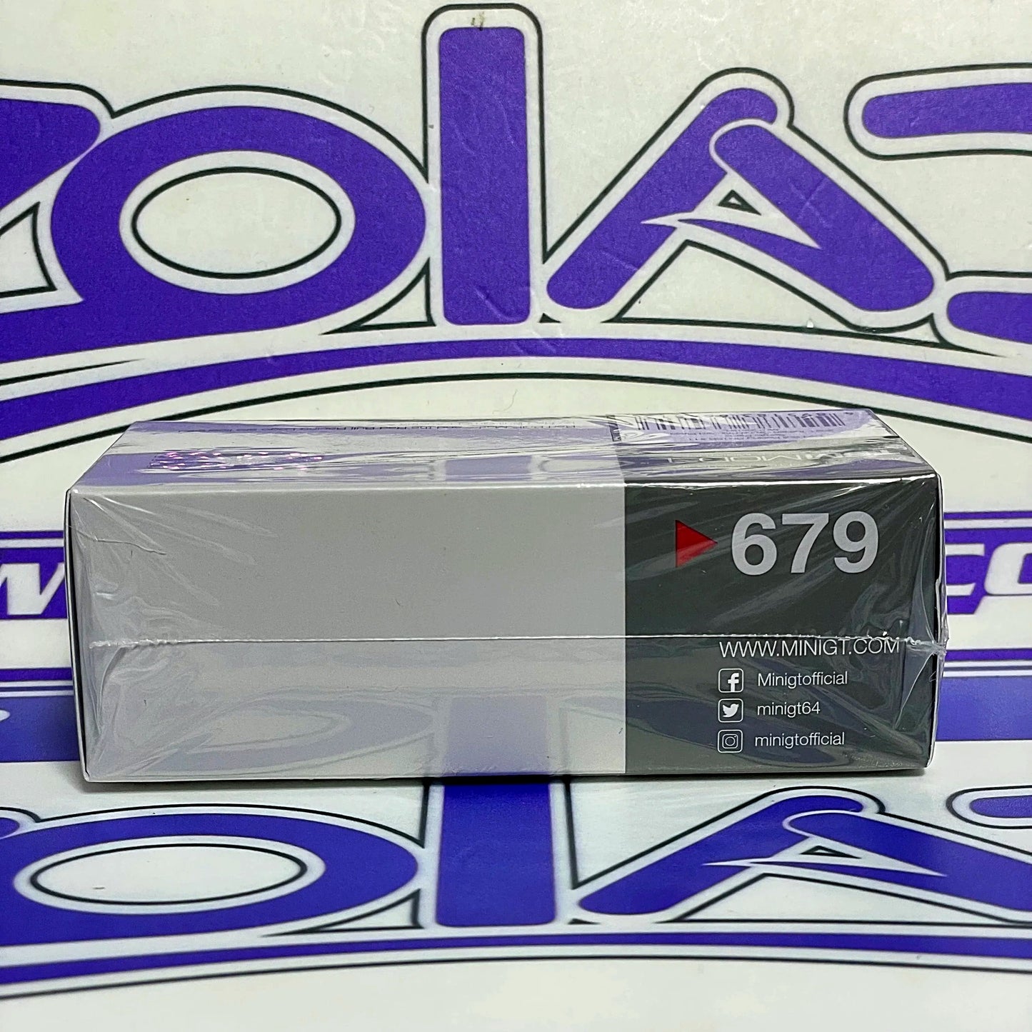 679 MINIGT RED BULL RACING RB16B #11 SERGIO PEREZ