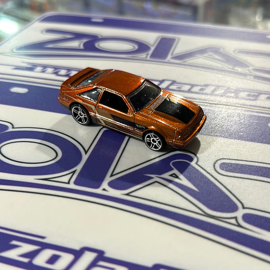 SU Mustang 92 Naranja