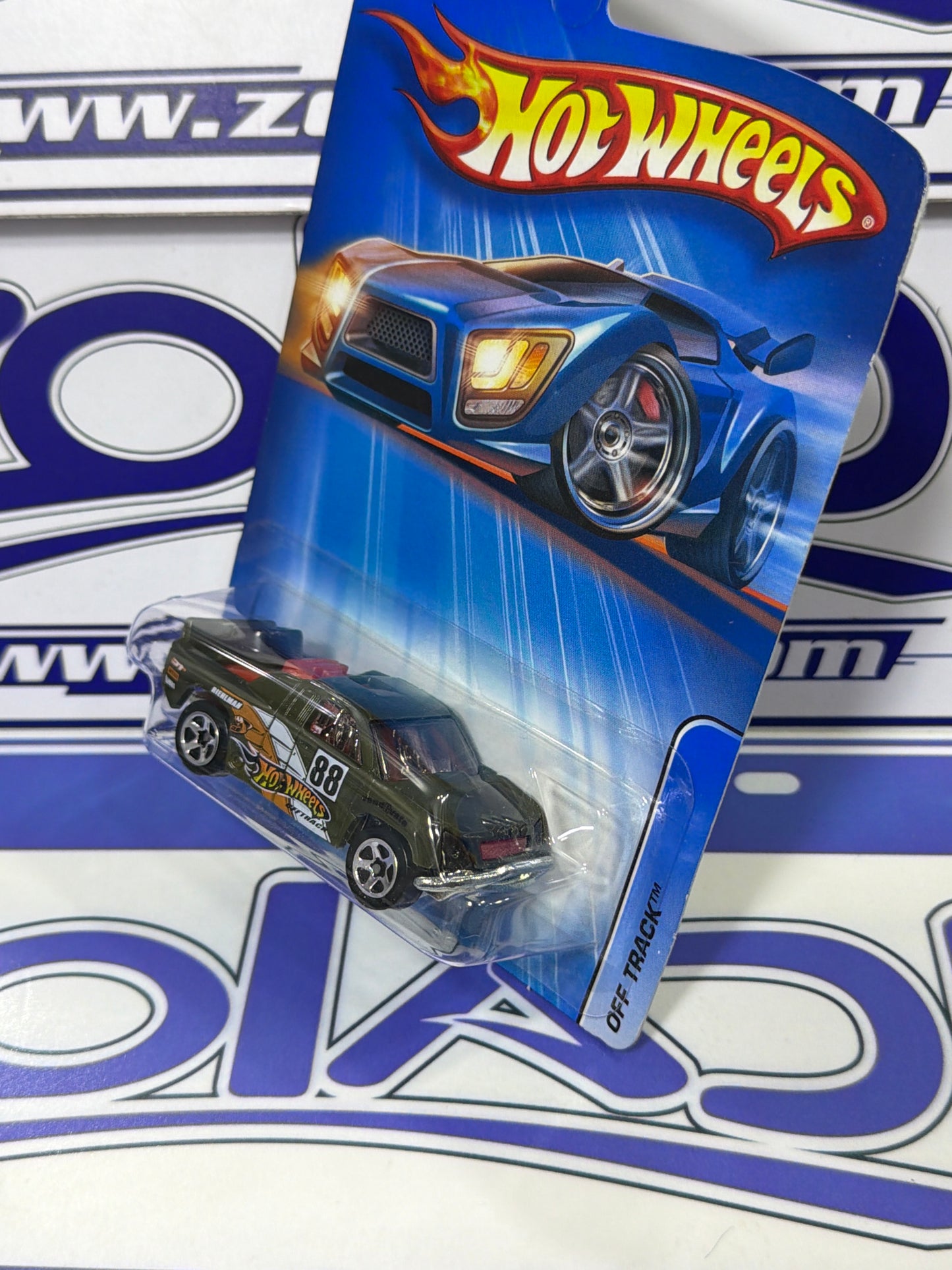 H9067 OFF TRACK