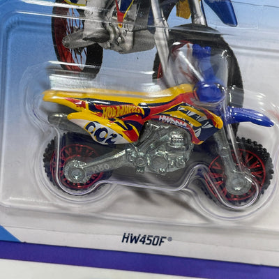 HW450F Hot Wheels disponible en Zoladi Lima