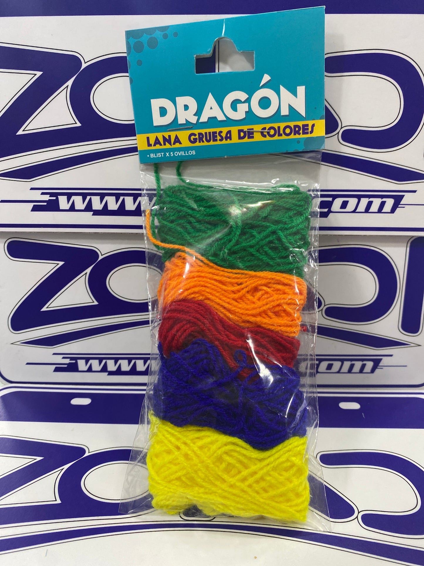 LANA GRUESA DE 6 COLORES VIVOS - DRAGÓN