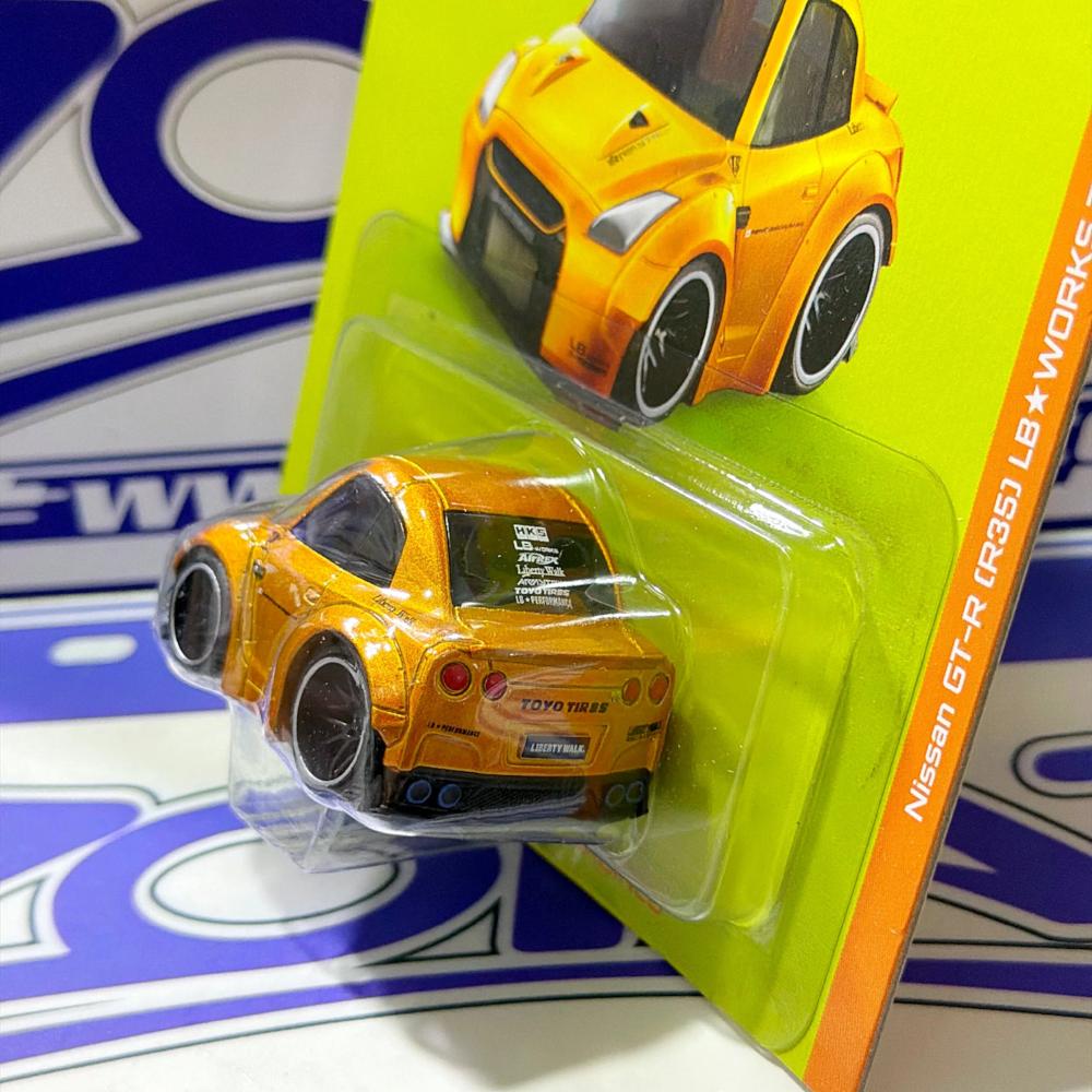 003 NISSAN GTR R35 LBWK GOLD MINI GT QUBE CARZ