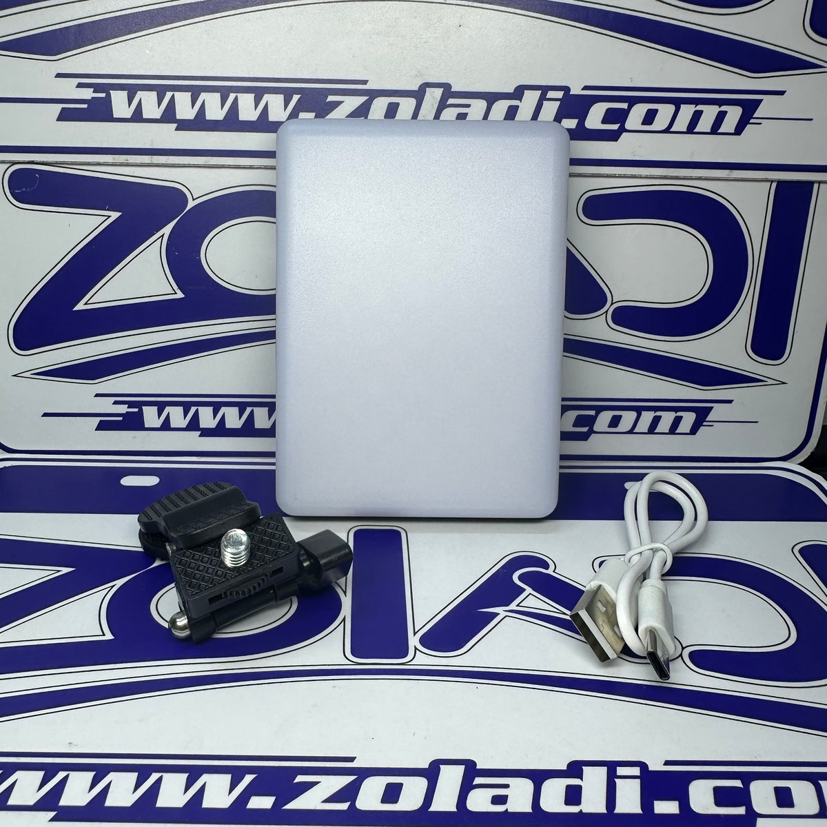 LUZ LED F06 RGB MAGNETICO AL CELULAR