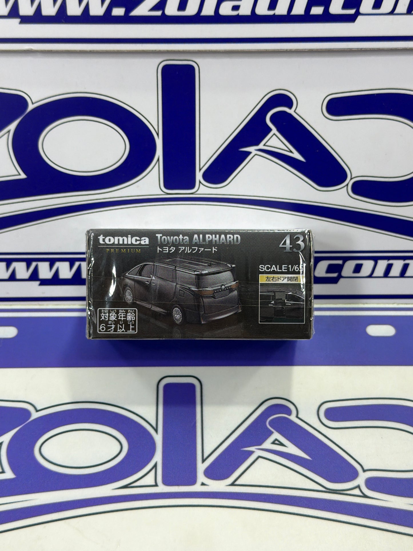 TOYOTA ALPHARD TOMICA PREMIUM