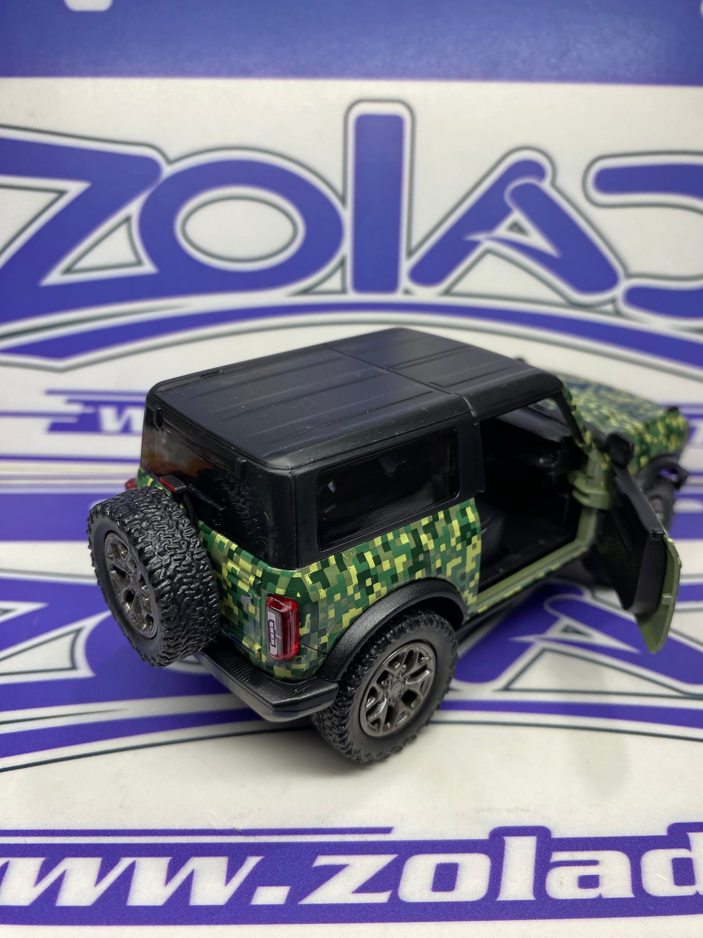 SU 2022 FORD BRONCO 1/34
