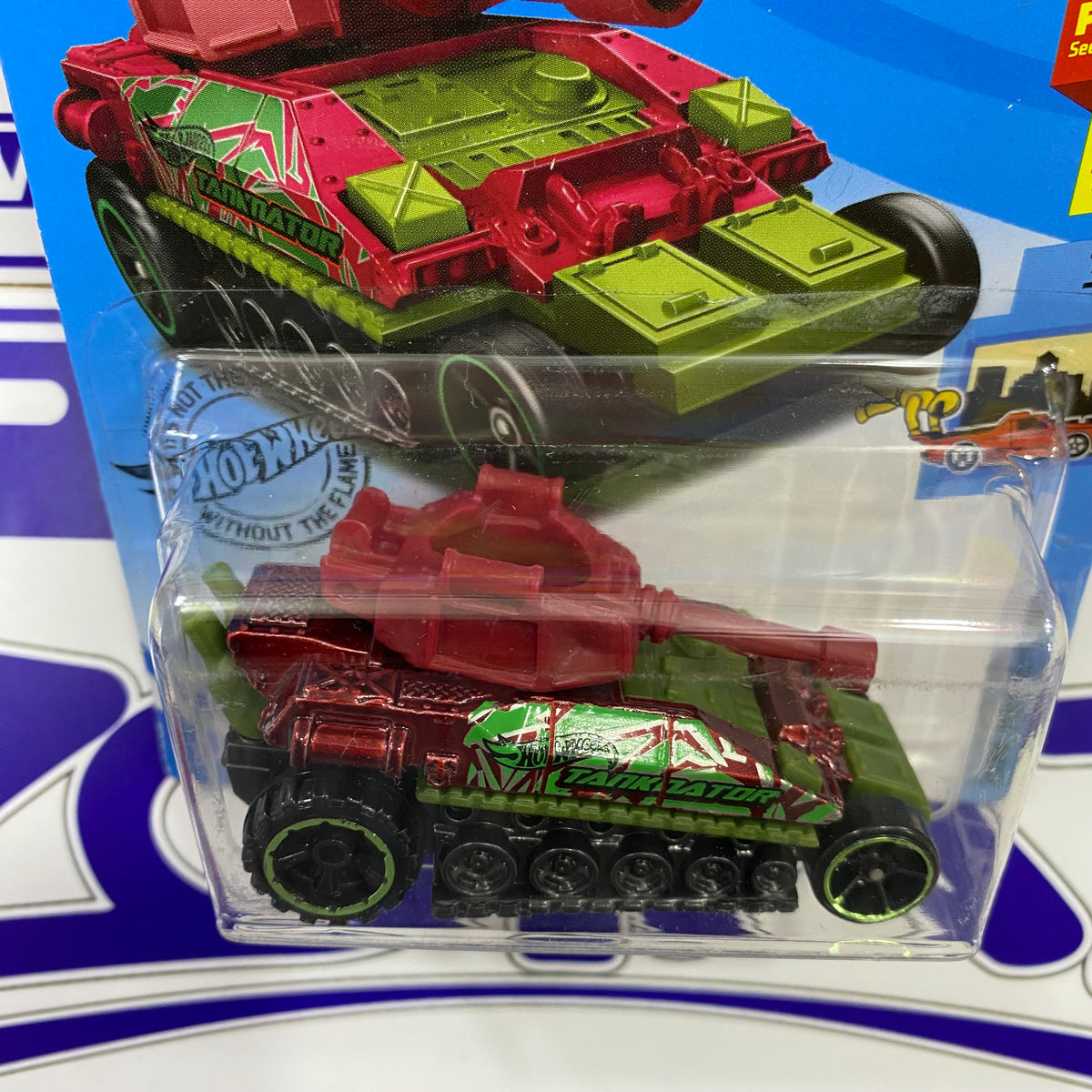 TANKNATOR Hot Wheels disponible en Zoladi Lima