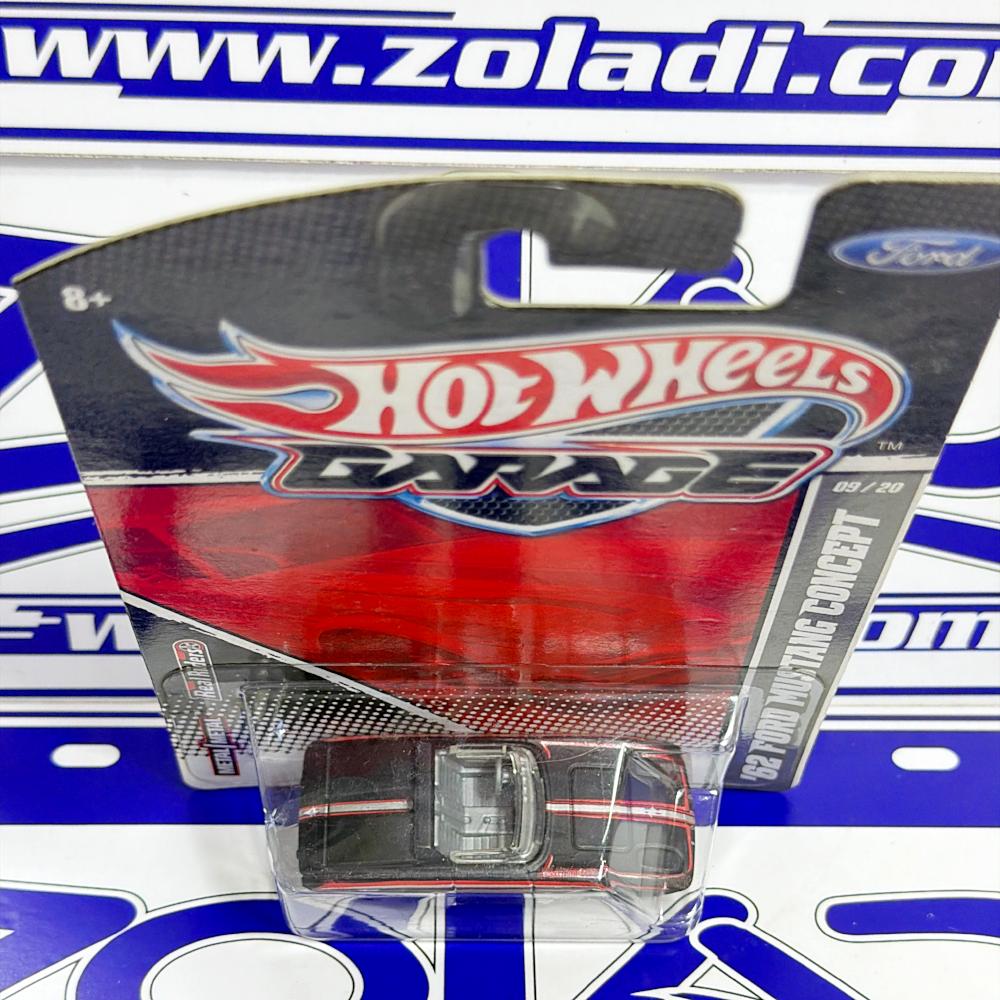 T8270 62 FORD MUSTANG CONCEPT HOTWHEELS GARAGE