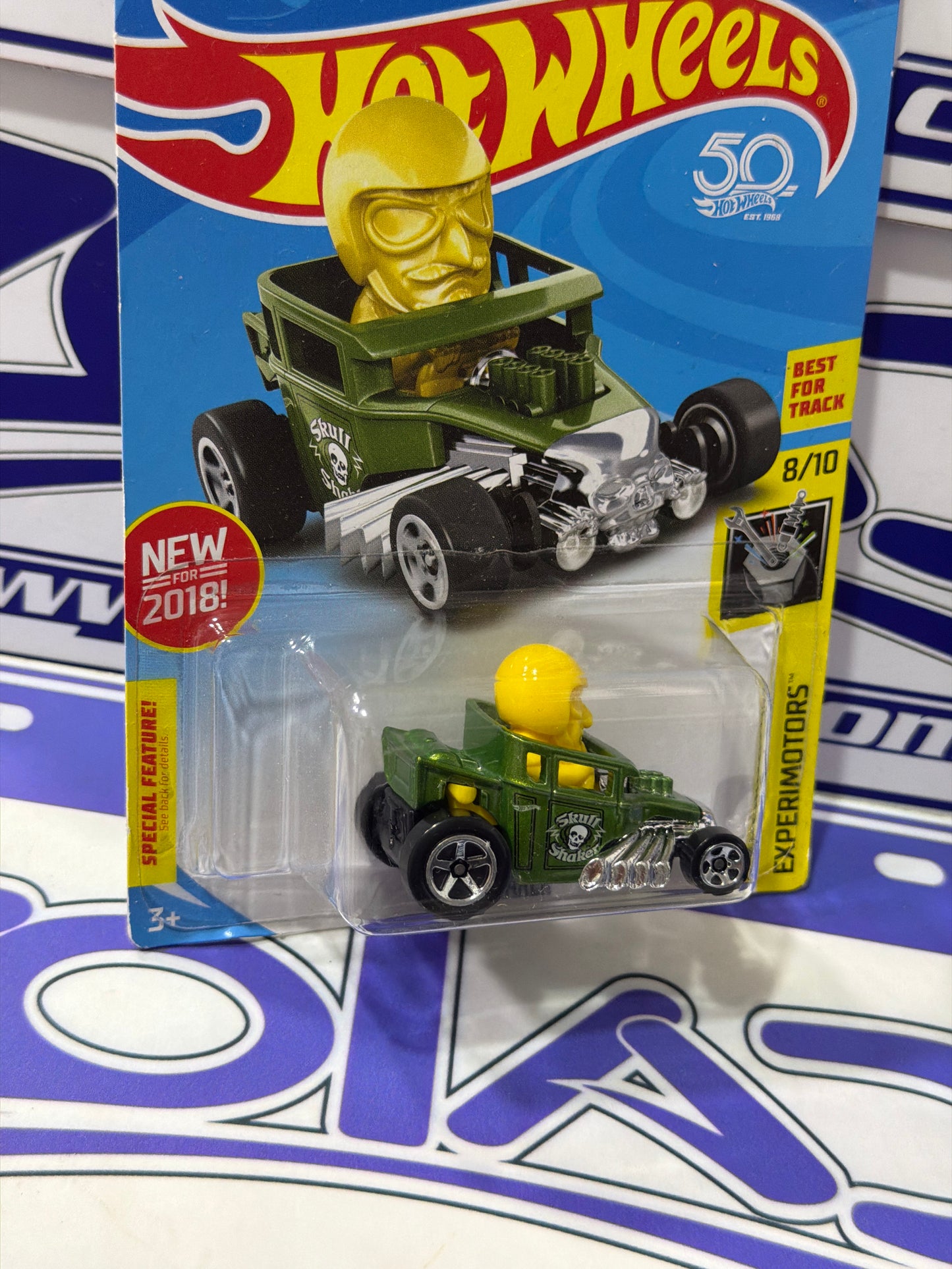 FJV73 SKULL SHAKER