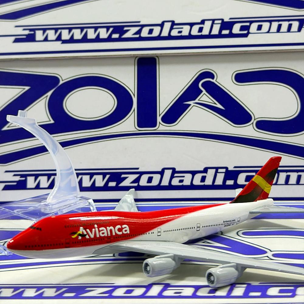 AVIÓN AVIANCA