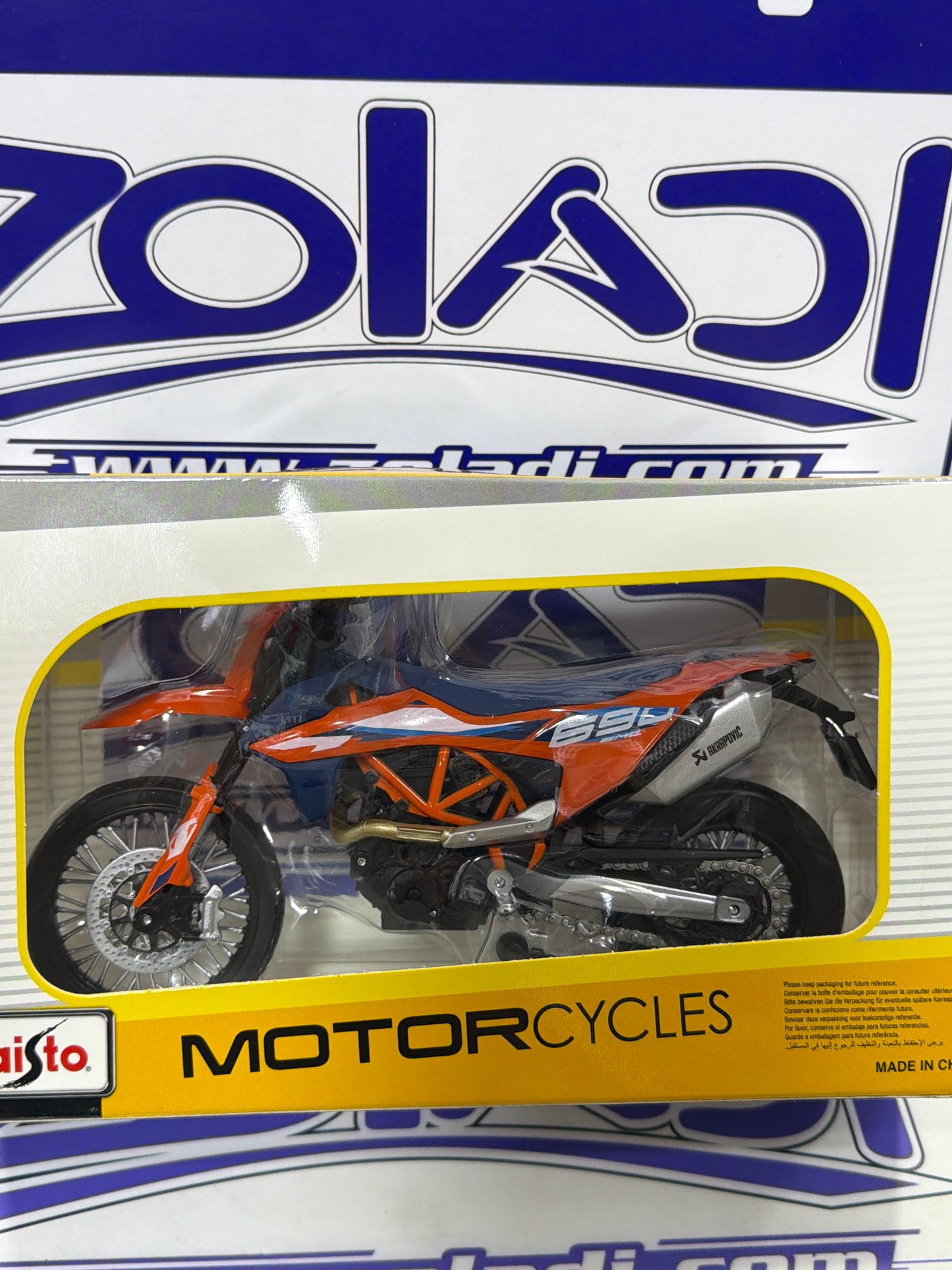 31101 KTM 690 SMC R 1/12 MAISTO