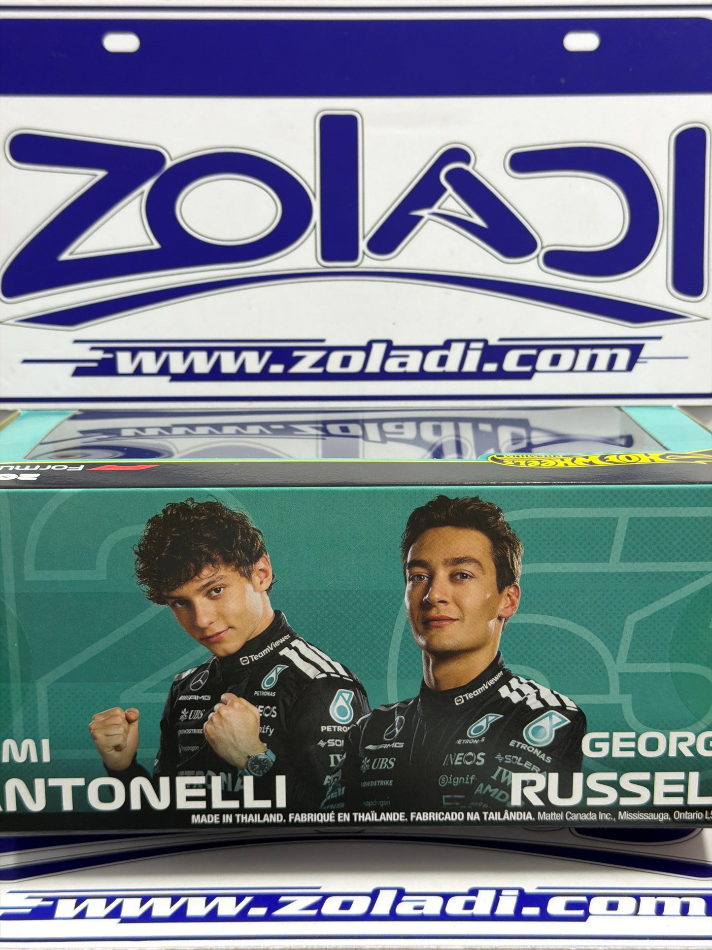 JMM93 MERCEDES AMG PETRONAS FORMULA 1 GEORGE RUSSELL Y KIMI ANTONELLI PACK