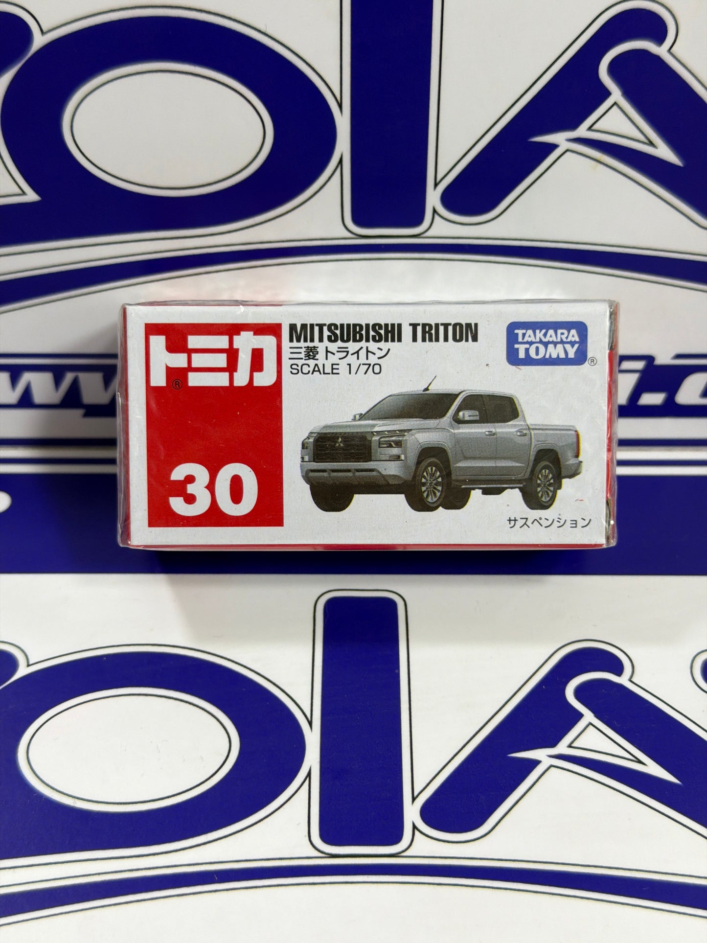 30 MITSUBISHI TRITON TAKARA TOMY