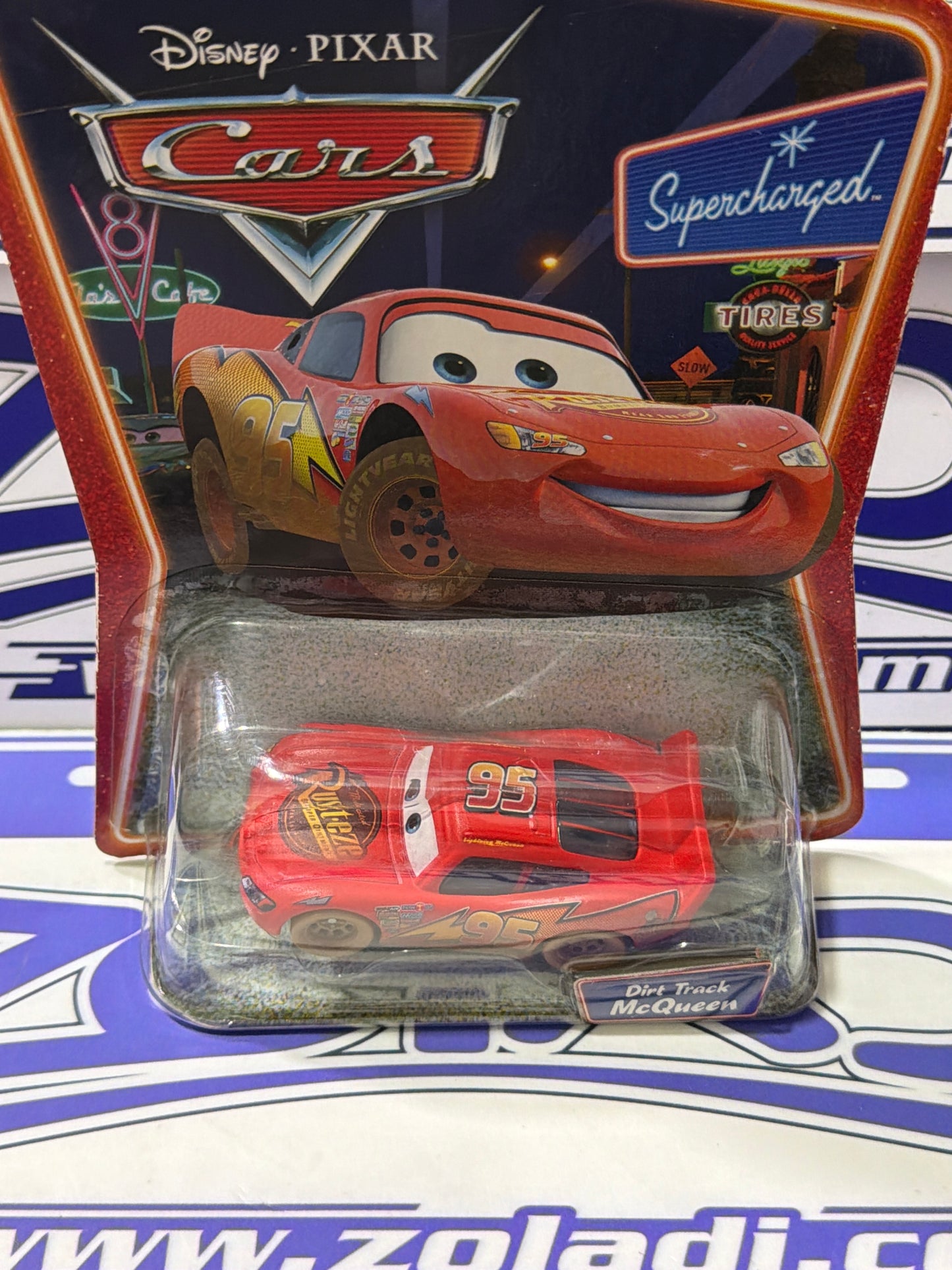 L4143 MCQUEEN DIRT TRACK