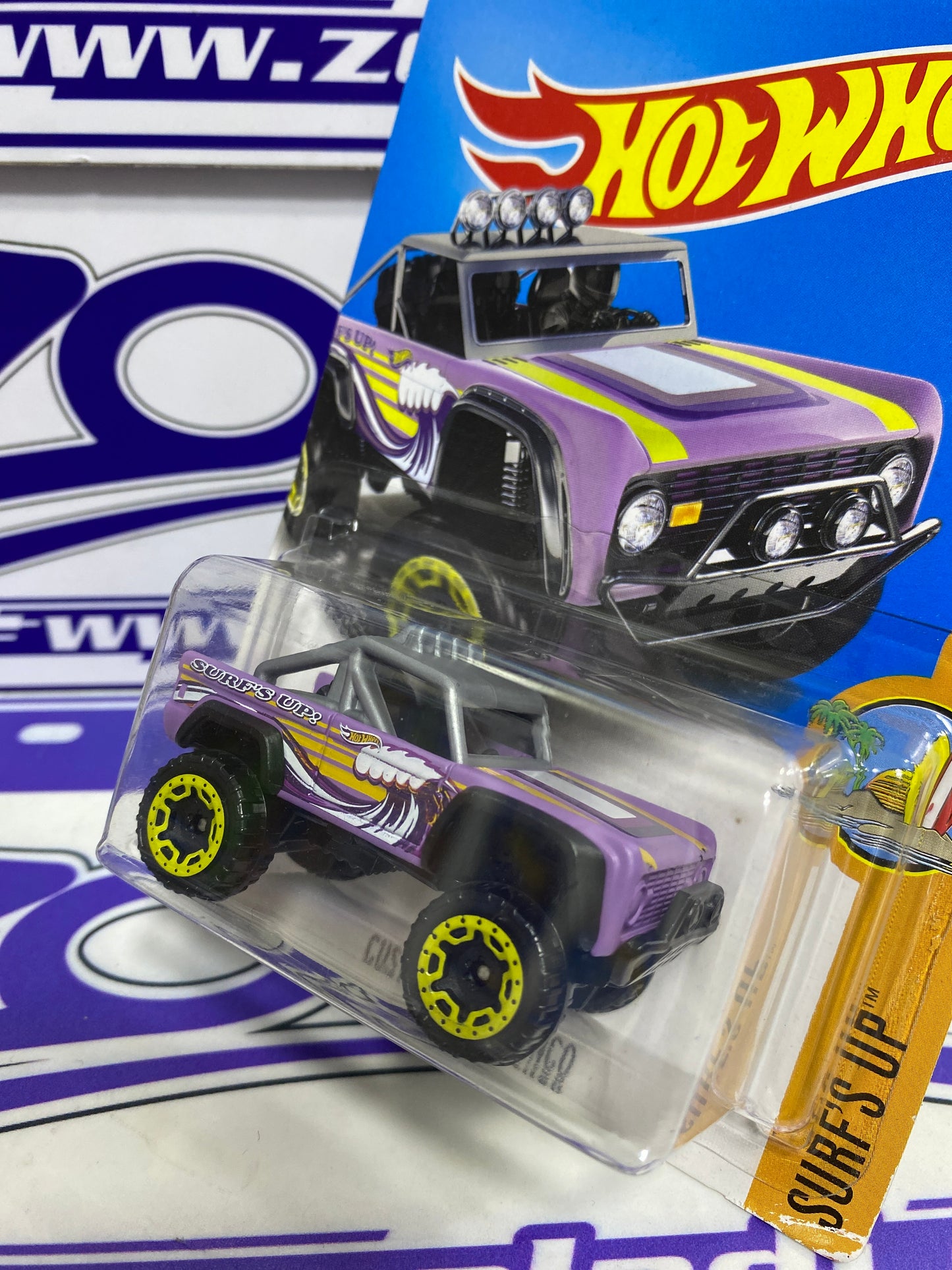 DVB23 CUSTOM FORD BRONCO