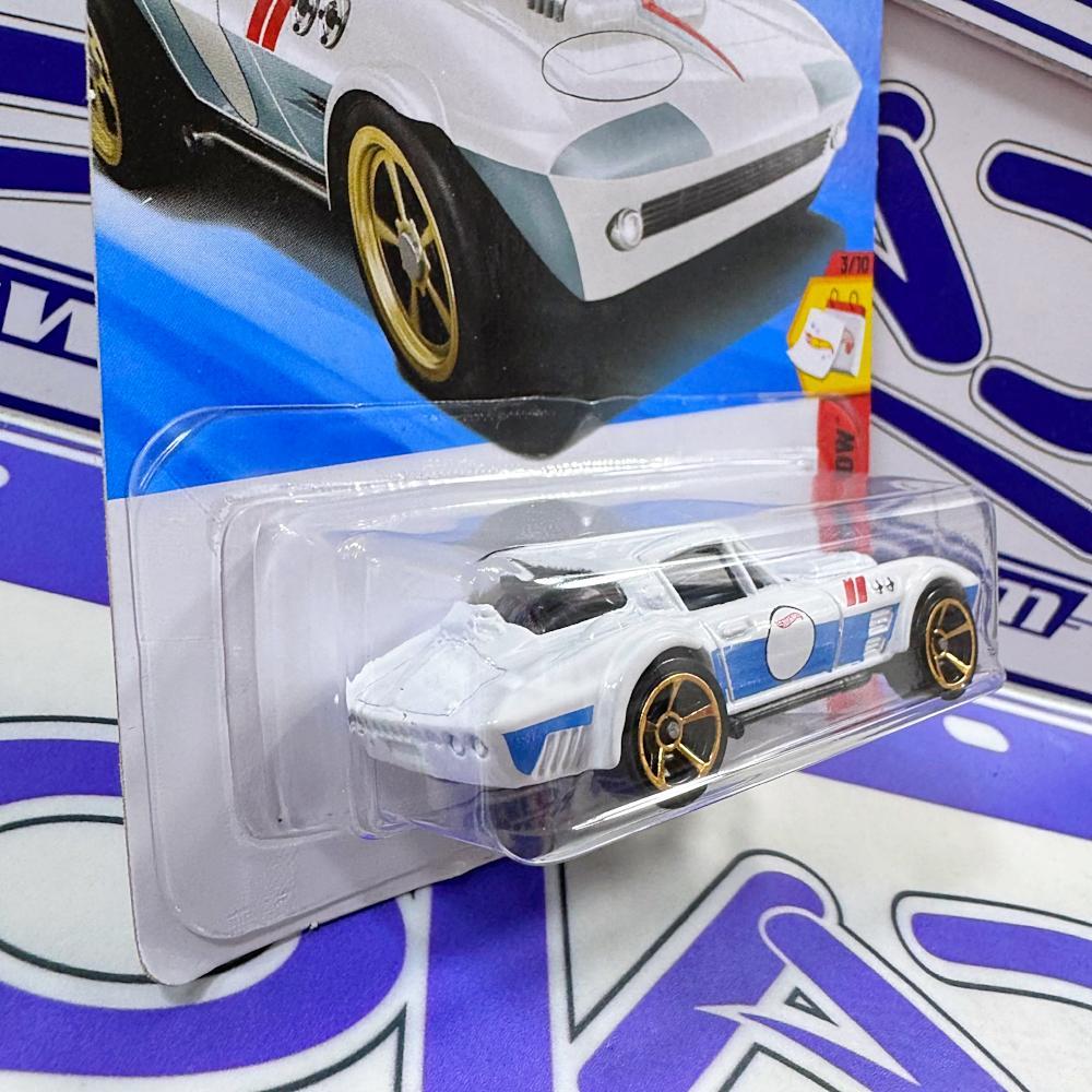 JJJ58 CORVETTE GRAND SPORT
