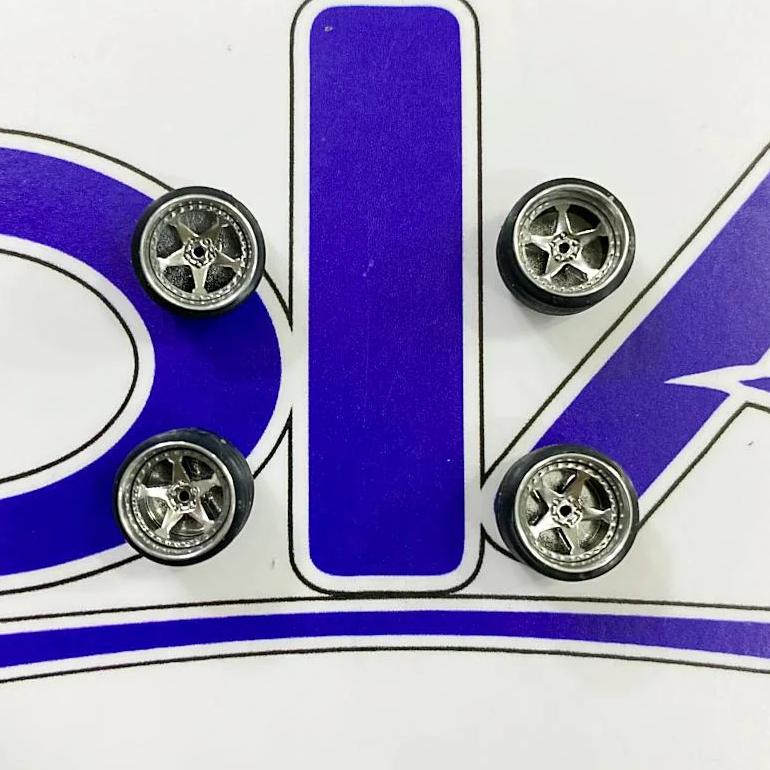KURO ZOKU SET DE 4 LLANTAS STARFISH CHROME
