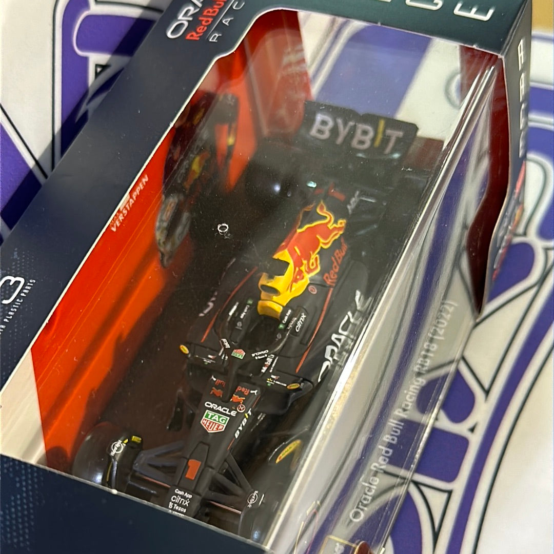 RB18 Max Verstappen #1 RedBull (ACRYLIC WITHOUT HELMET)