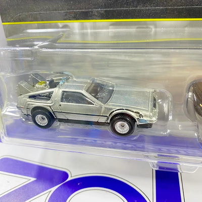 JHW48 BACK TO THE FUTURE TIME MACHINE / 1987 TOYOTA PICKUP TRUCK / CAMIONNETTE