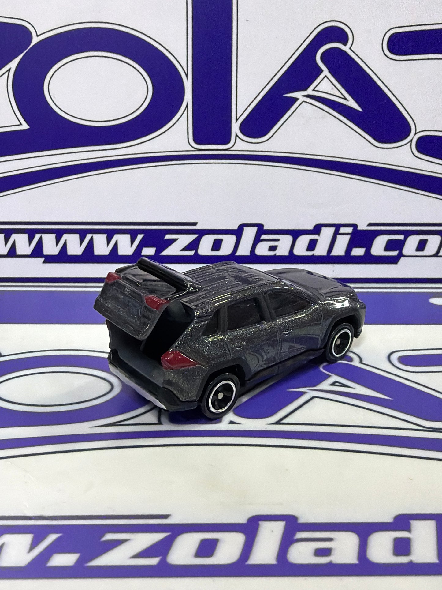 20 TOYOTA RAV4 TAKARA TOMY