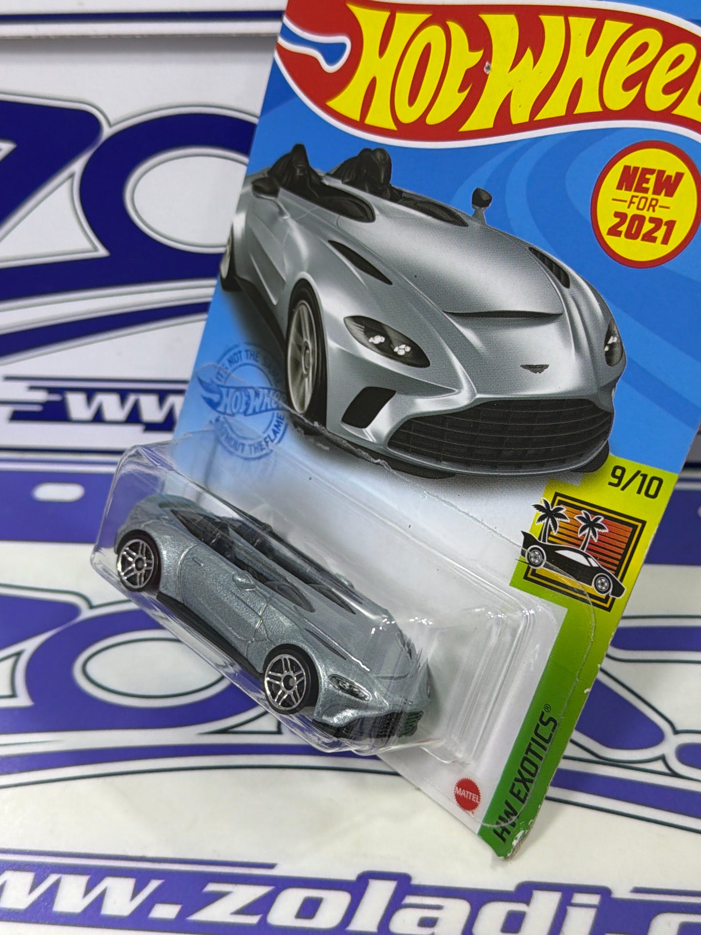 GRX58 ASTON MARTIN V12 SPEEDSTER