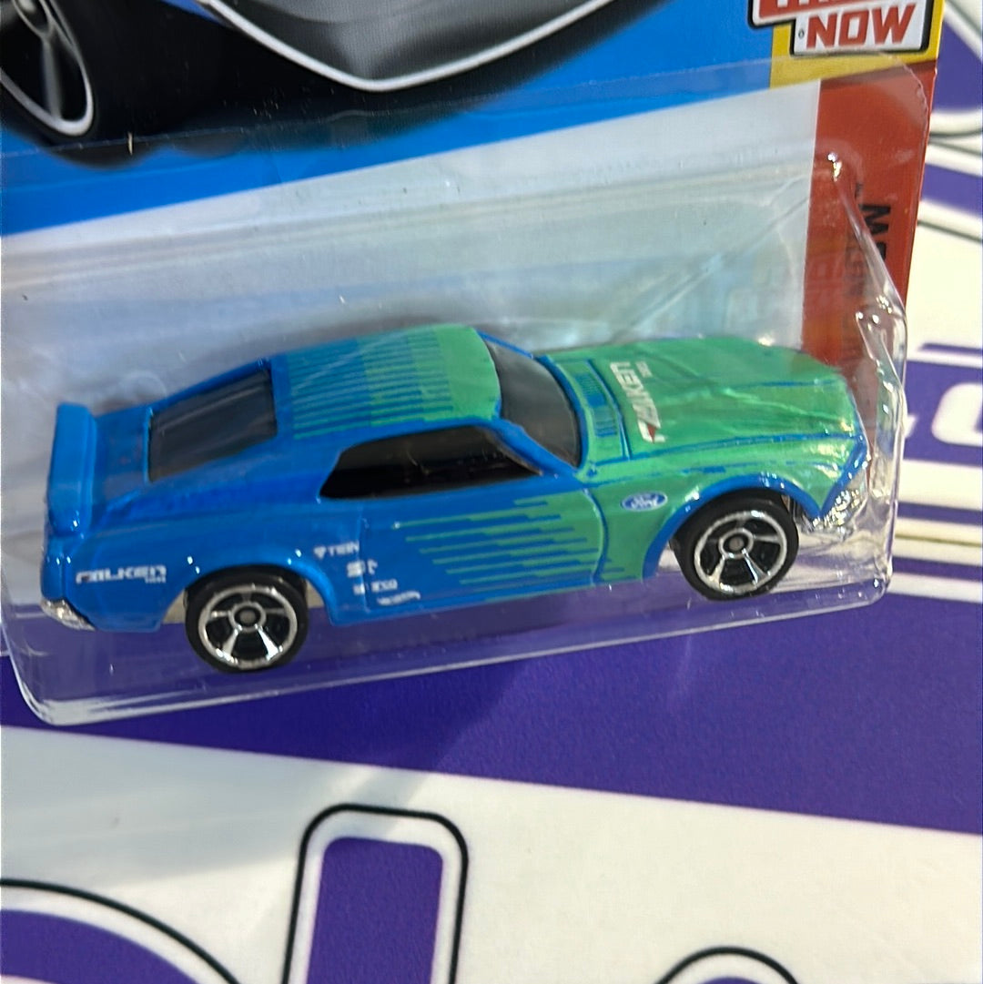 HKJ48 FORD MUSTANG BOSS 302