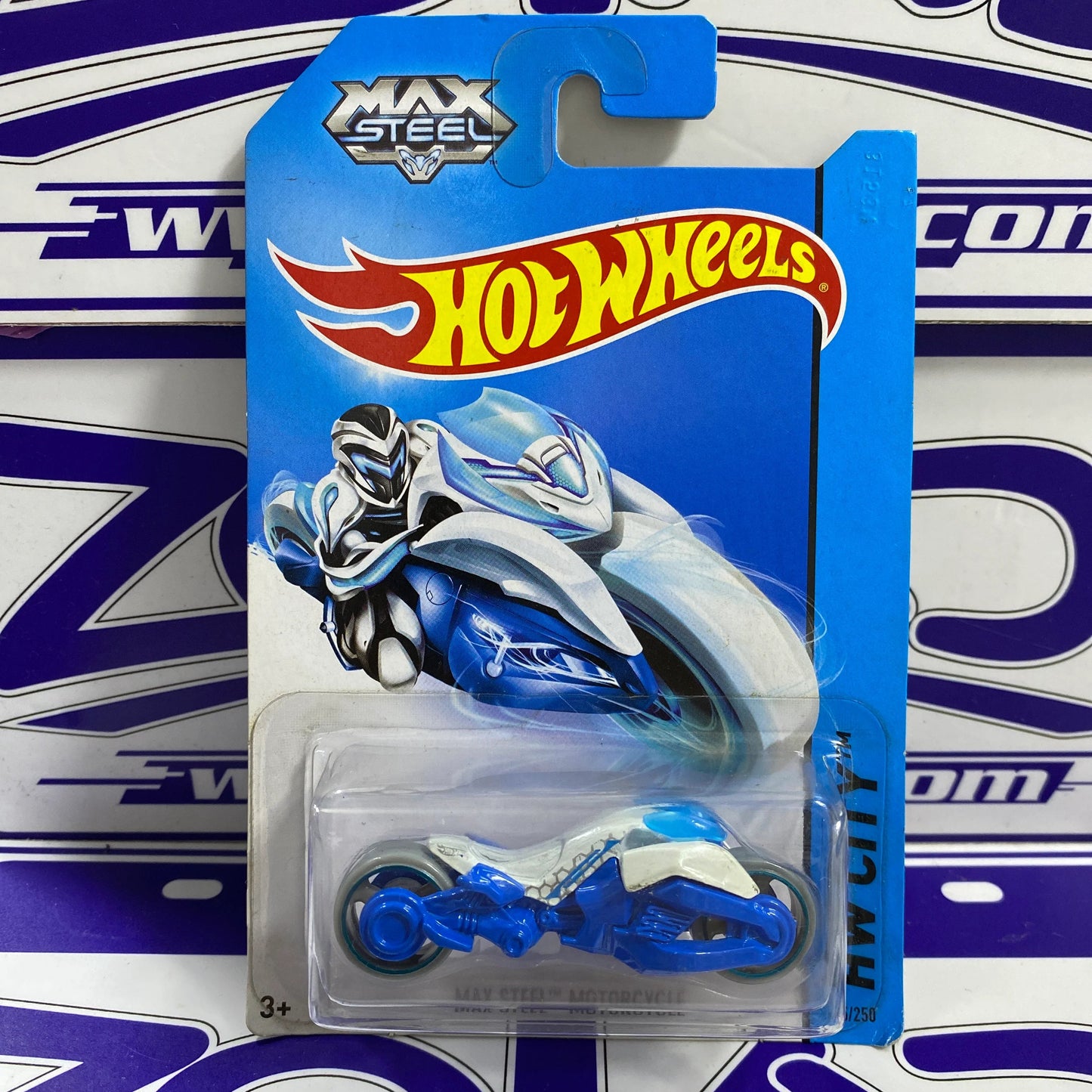 MAX STEEL MOTORCYCLE Hot Wheels Zoladi