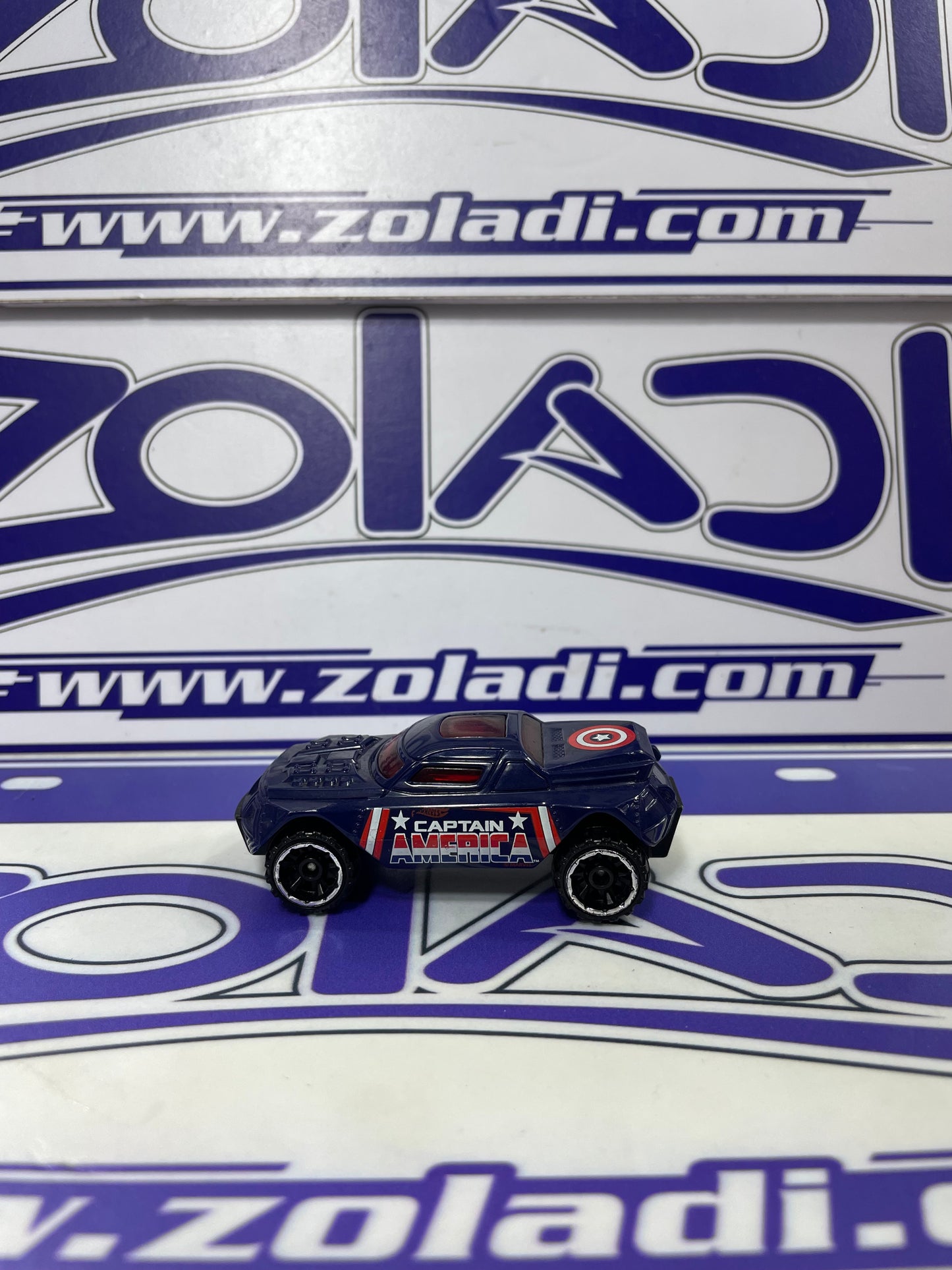 SU CAPITÁN AMÉRICA