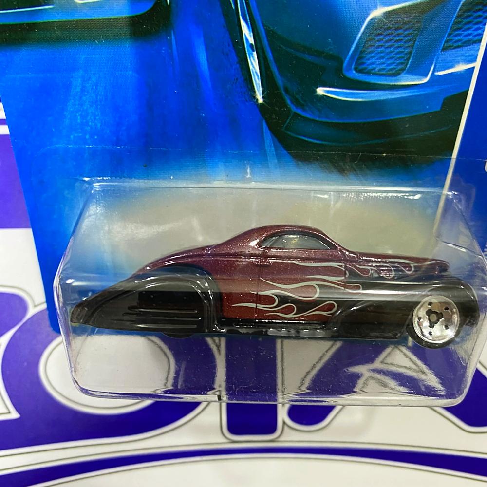 M6917 SWOOP COUPE