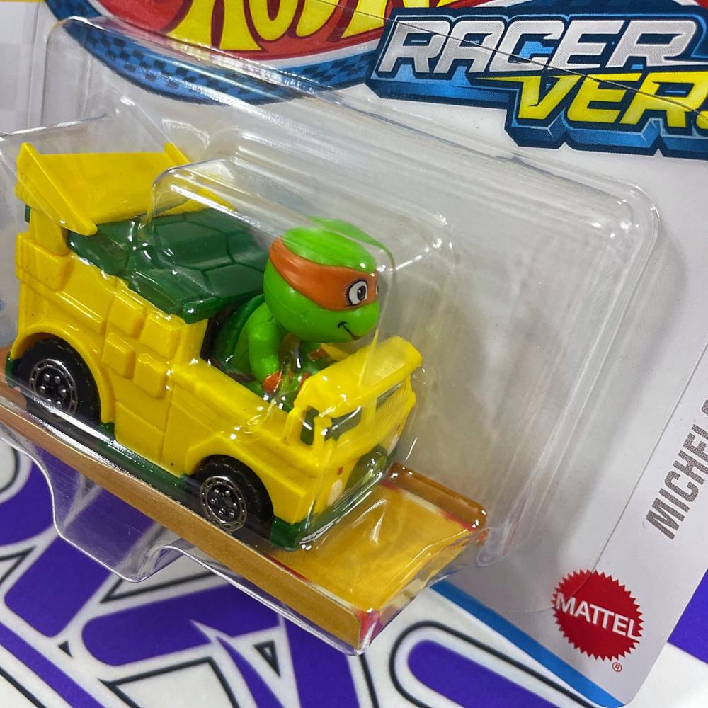 HRT28 TURTLES MICHELANGELO