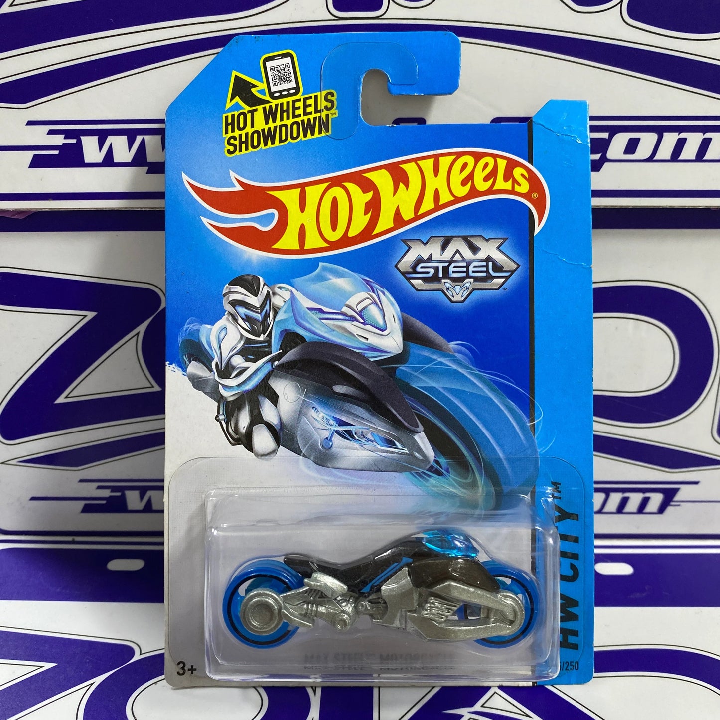 MAX STEEL MOTORCYCLE Hot Wheels Zoladi