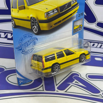 VOLVO 850 ESTATE Hot Wheels disponible en Zoladi Lima