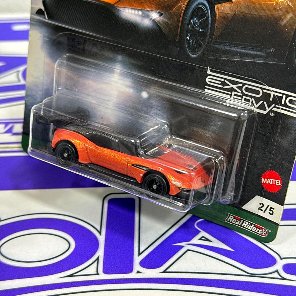 GRJ77 ASTON MARTIN VULCAN