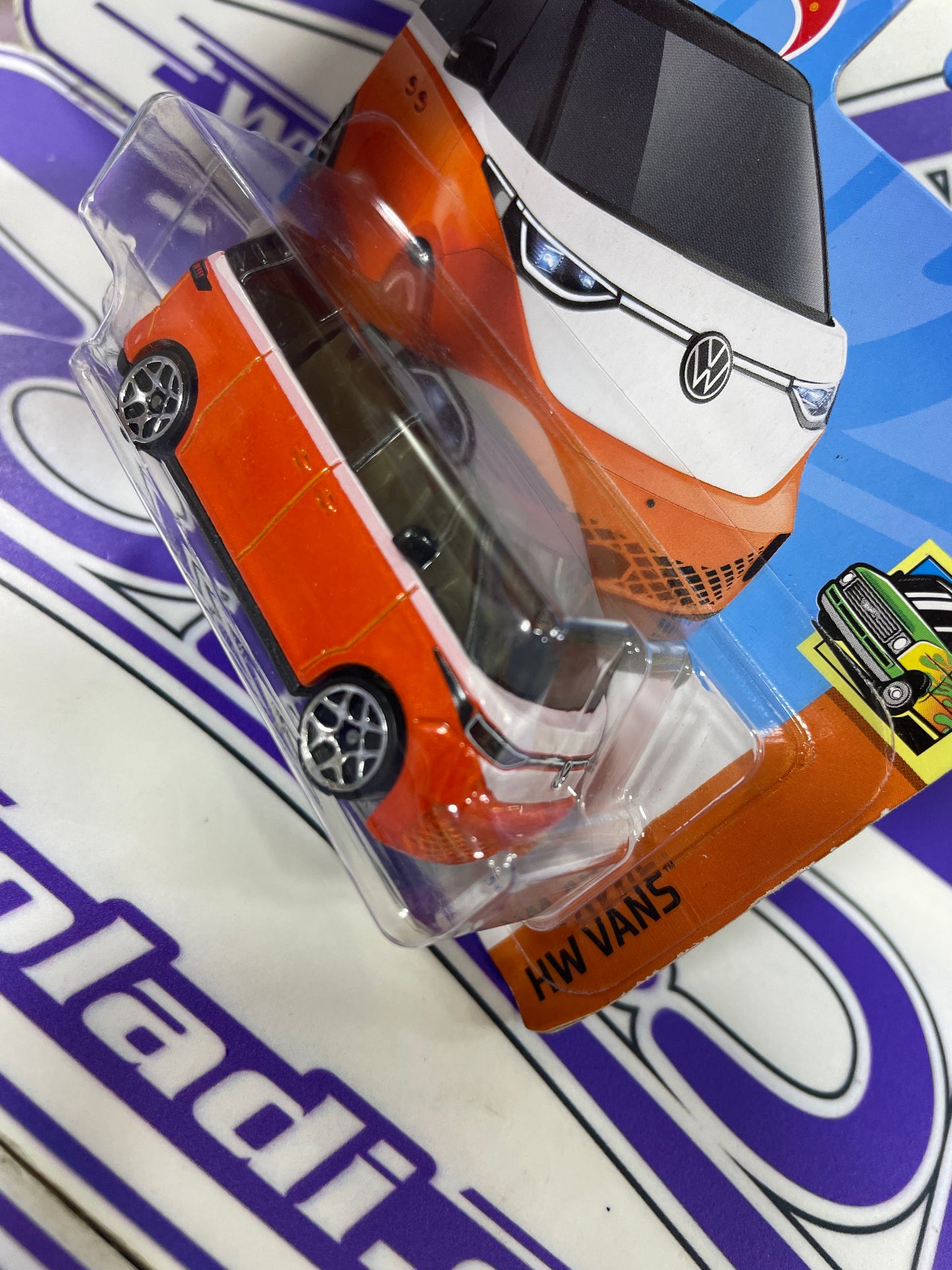 HTB94 VOLKSWAGEN ID BUZZ