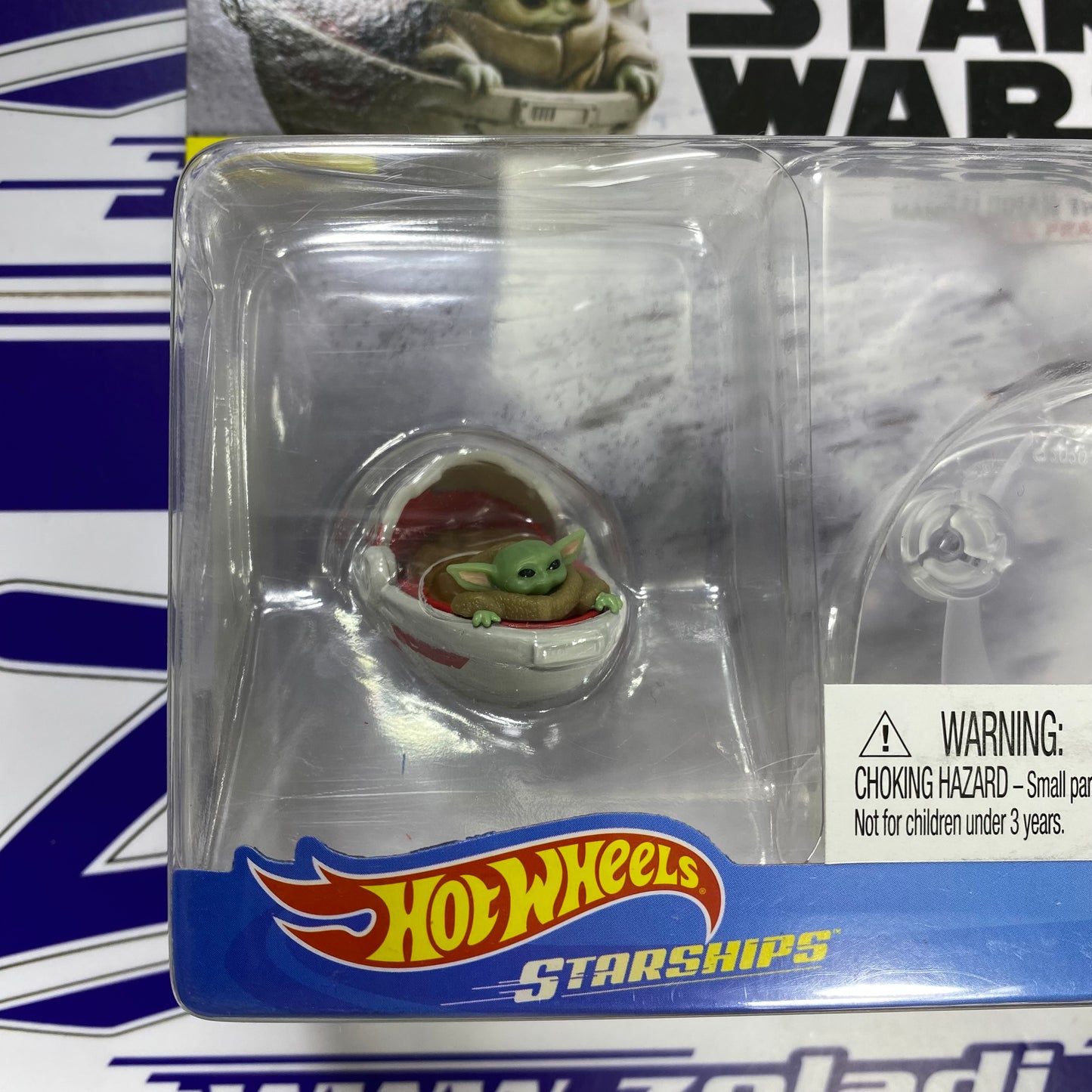 GVF57 MANDALORIAN THE CHILD