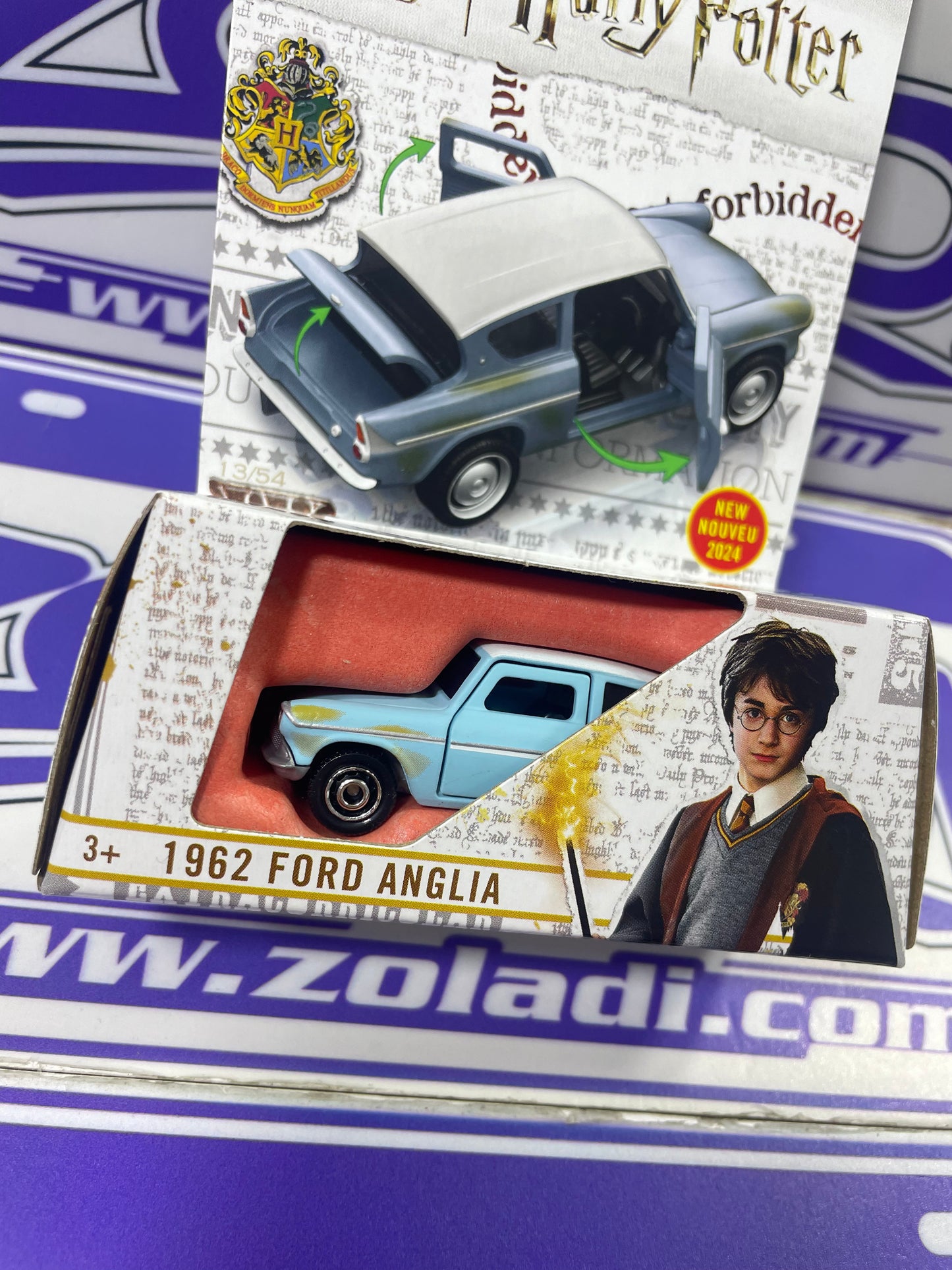 HVM71 JCB34 FORD ANGLIA HARRY POTTER