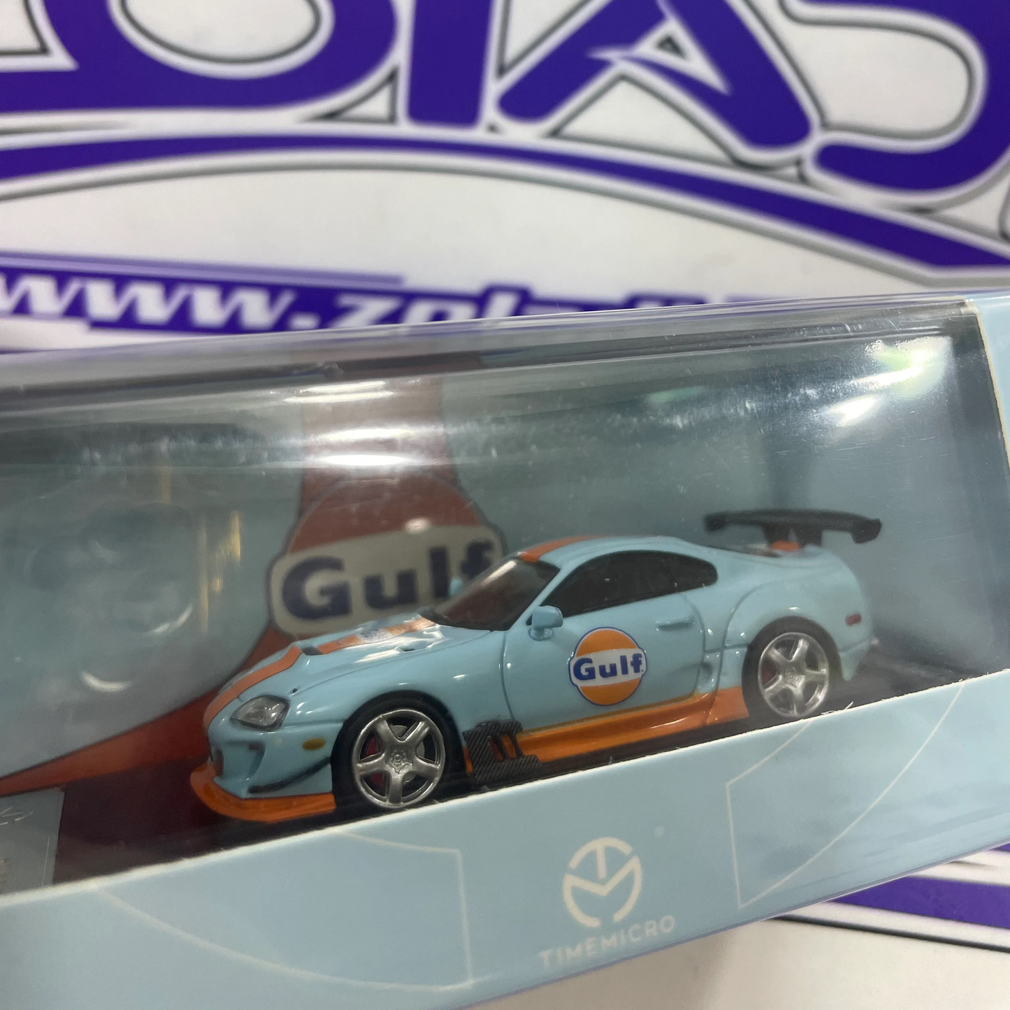 1/64 TOYOTA SUPRA GULF Hot Wheels disponible en Zoladi Lima