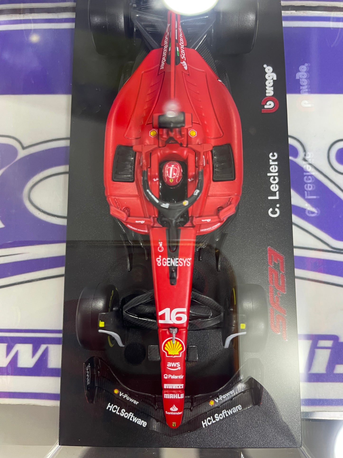 02416 SF23 LECLERC #16 FERRARI ( CON ACRÍLICO Y CASCO)