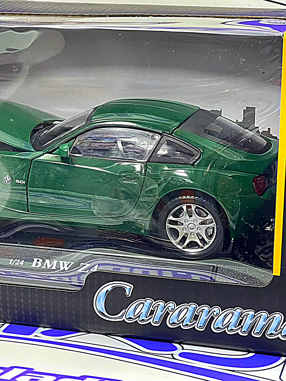 BMW Z4 CARARAMA 1/24