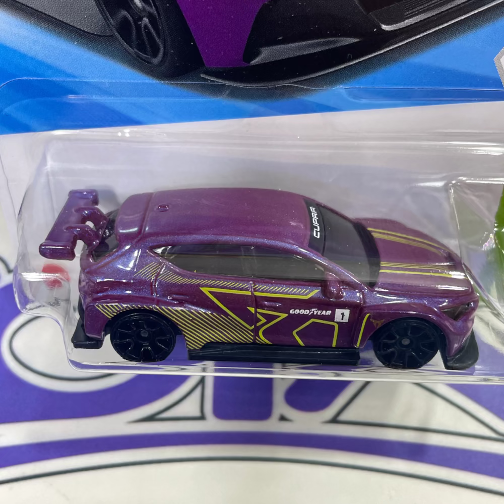 HYW15 CUPRA E RACER