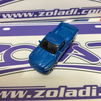 SU Ram 1500 Azul