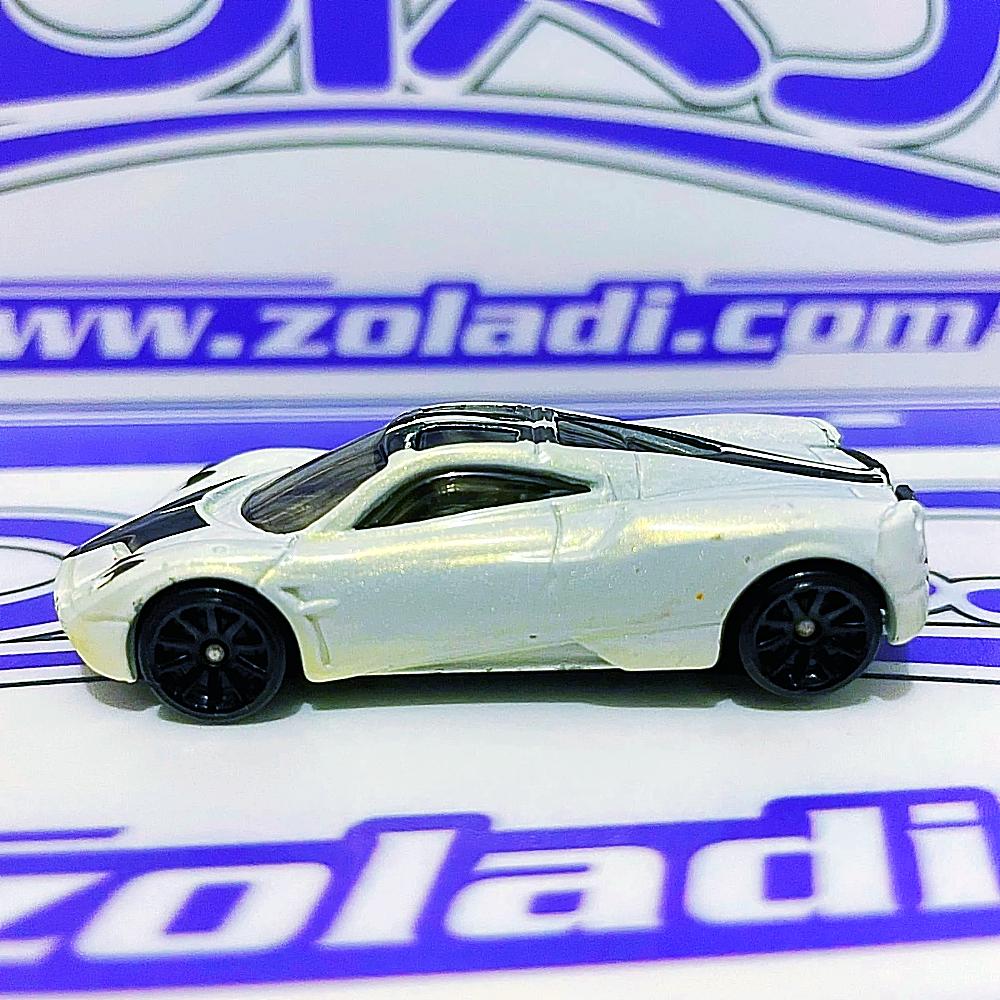 Su Pagani Huayra Blanco