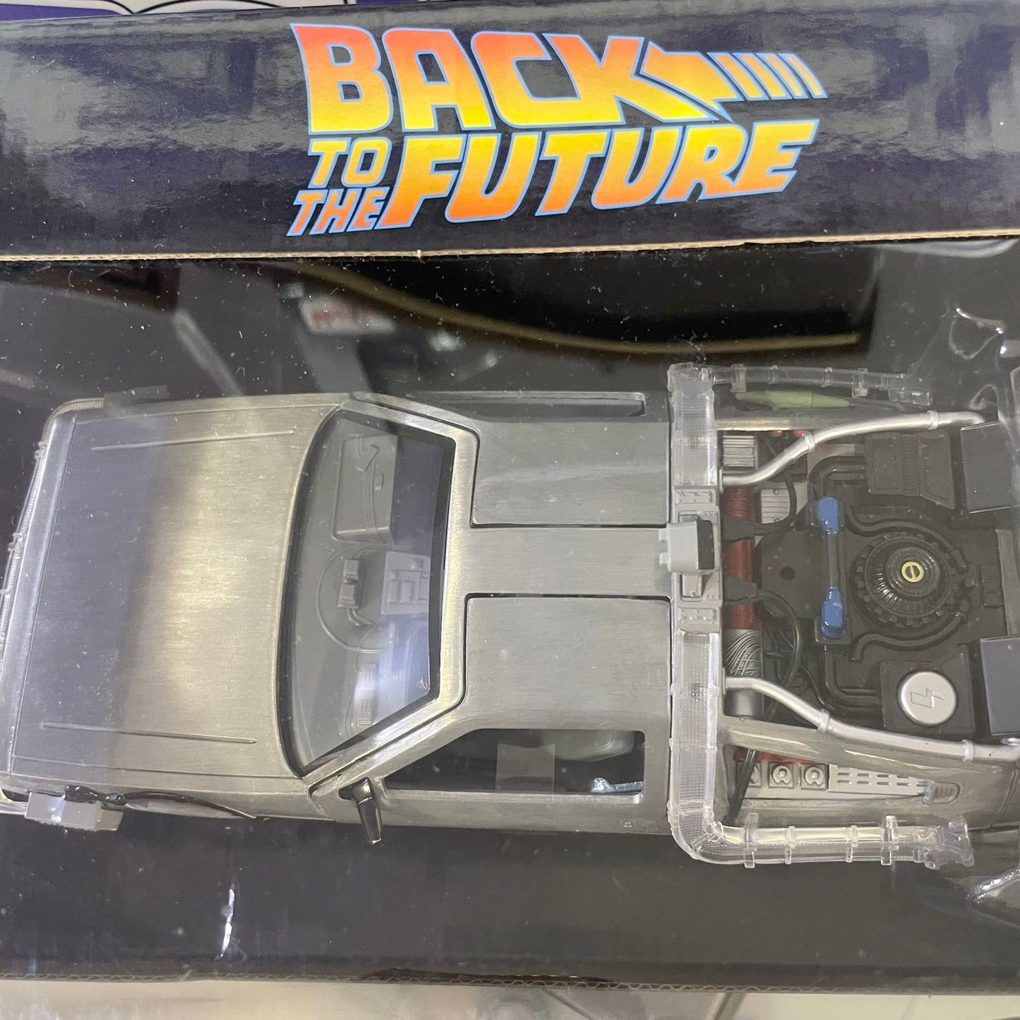 32911 TIME MACHINE 1/24